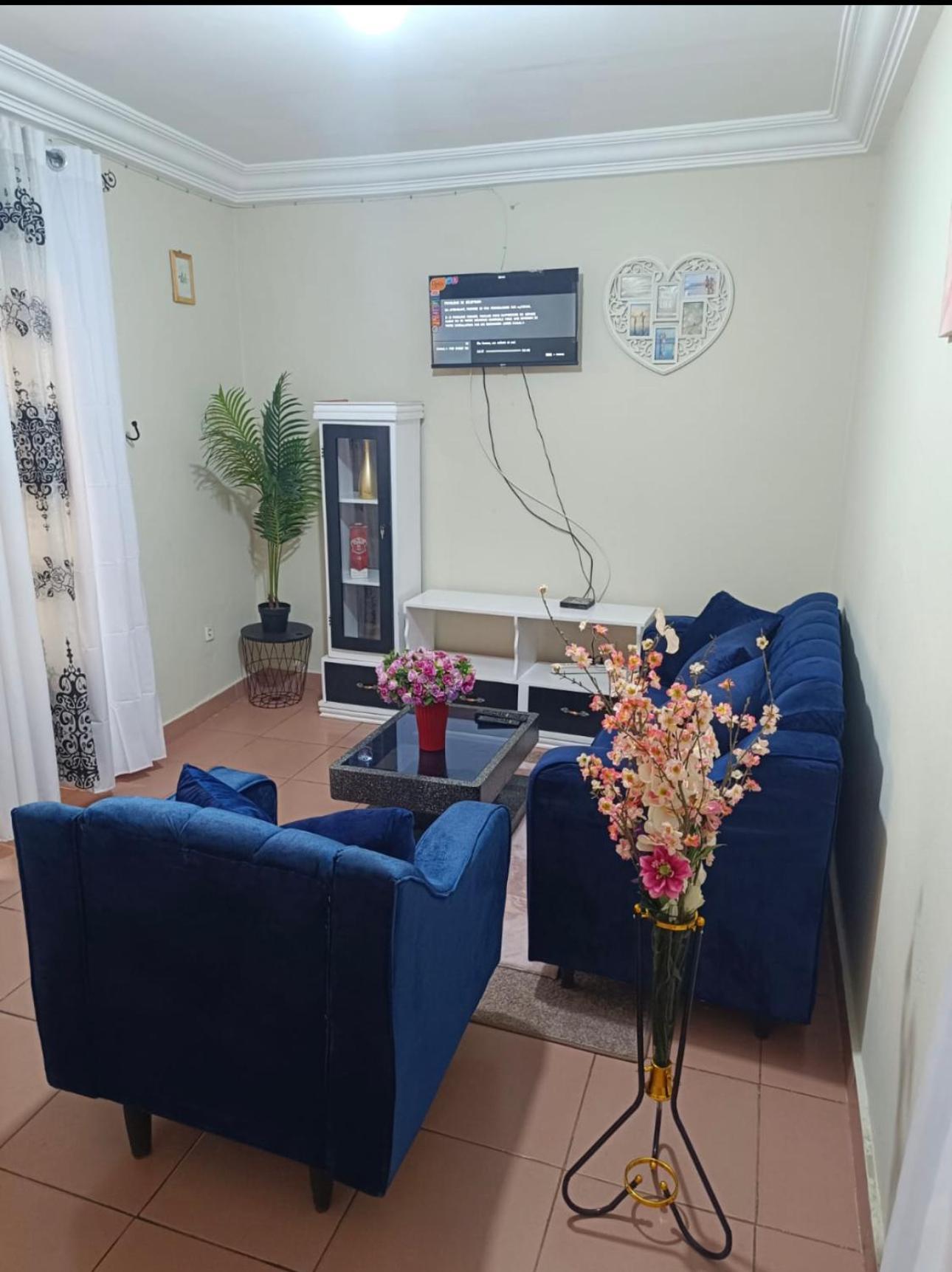 Yaoundé Studio Meublee 1 Chambre Etoug Ebe מראה חיצוני תמונה